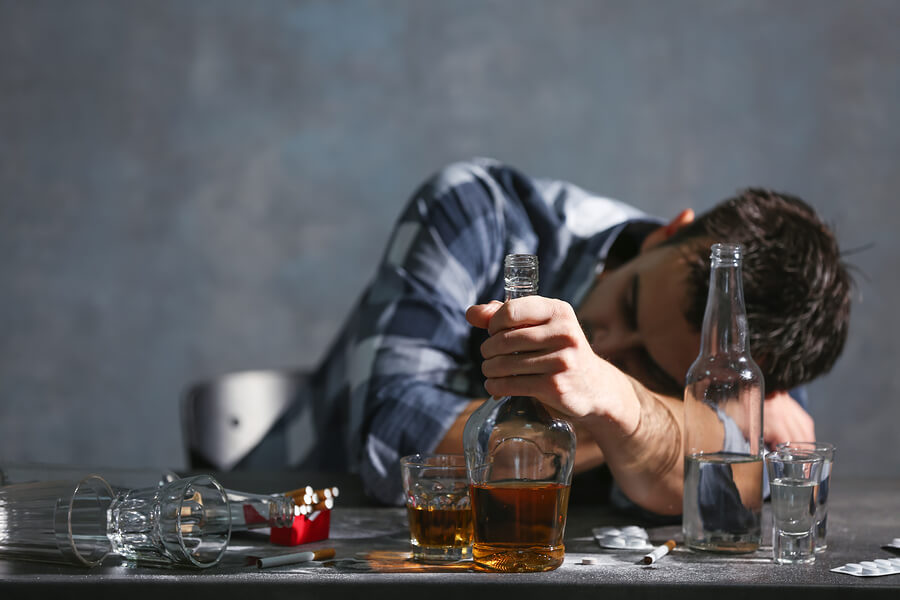 What Is Binge Drinking? | Midwood Addiciton Treatment