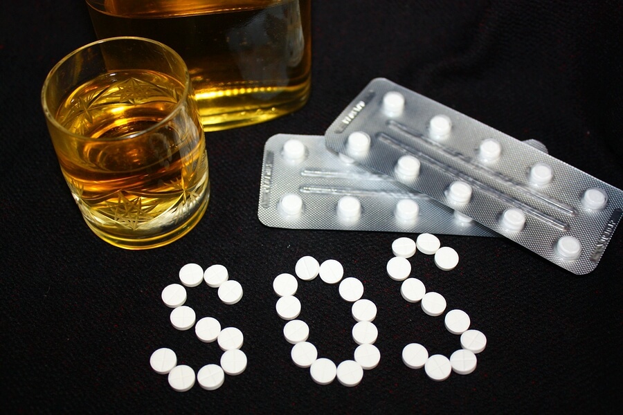 Valium and Alcohol | Midwood Addiction Treatment