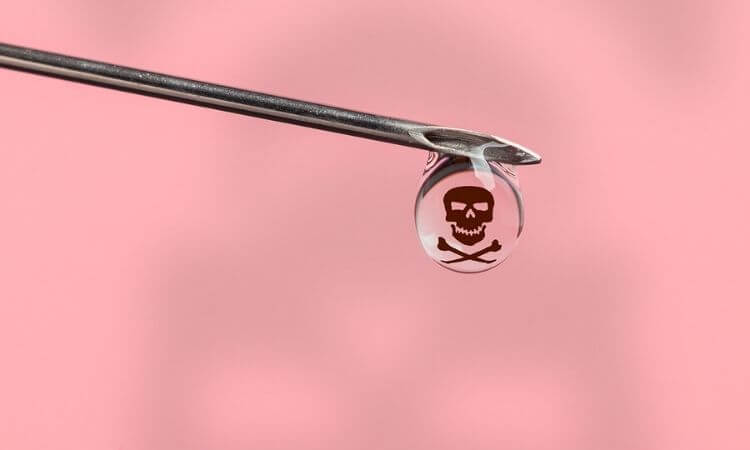 Risks of Combining Downer and Upper Drugs Risks of Combining Downer and Upper Drugs