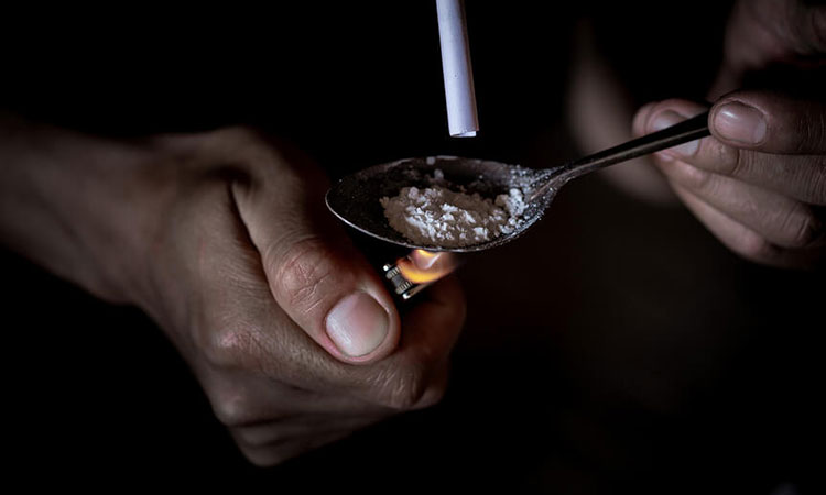 What Are the Risks and Effects of Smoking Heroin?